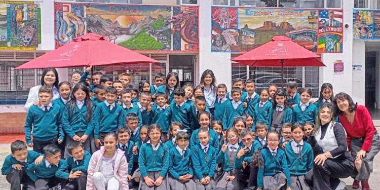 Simijaca fue sede del Primer Congreso de Multilingüismo en una institución pública del departamento.