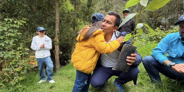 Cundinamarca celebra el Día Mundial del Árbol con la siembra en Nemocón del individuo un millón de la estrategia de restauración ecológica.