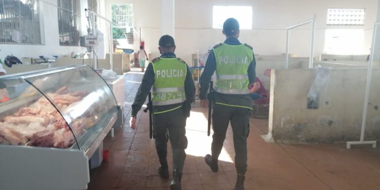 Acciones preventivas en el sector de acopio y plaza de mercado, adelanta la Policía en Girardot 