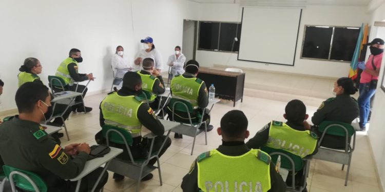Dieron negativo para coronavirus los policías confinados en Ricaurte.
