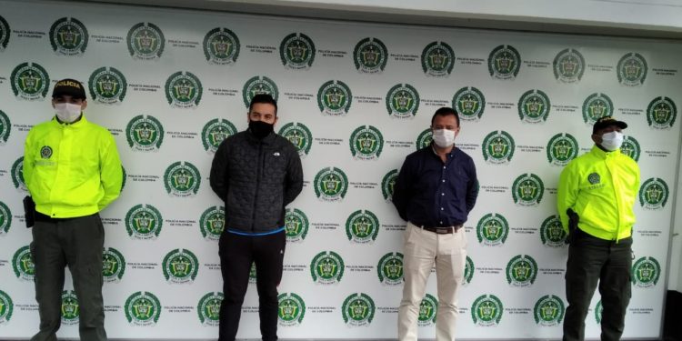 Detención domiciliaria para alcalde y contratista de La Palma, Cundinamarca, por presuntos sobrecostos en mercados.