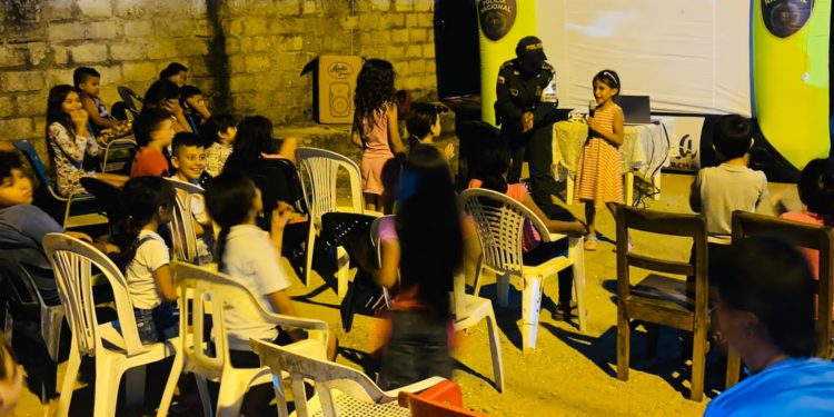 En Tocaima, la Policía adelantó jornada lúdico-recreativa.