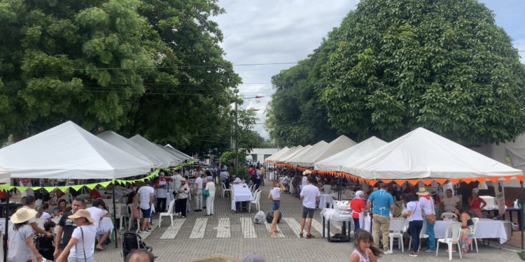 Ricaurte vibró con el Festival San Pedrino 2022. productores de tamal y lechona se lucieron.