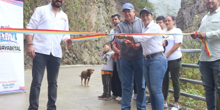 Cundinamarqueses reciben más de 1.000 nuevas obras con una inversión de $150.000 millones.