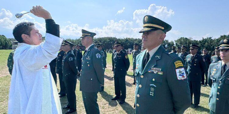 Ascienden 64 oficiales en el Fuerte Militar de Tolemaida. 