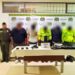 La Policía capturó en flagrancia a cinco sujetos en Cundinamarca, vistiendo prendas de uso privativo de la institución.