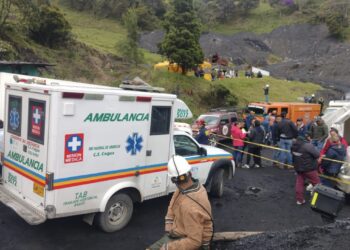 A pesar de los esfuerzos, murieron tres mineros que resultaron atrapados en una mina de Zipaquirá.