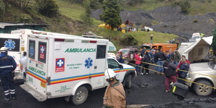 A pesar de los esfuerzos, murieron tres mineros que resultaron atrapados en una mina de Zipaquirá.