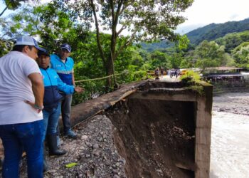 Autoridades de Cundinamarca anuncian medidas y estudios para proteger a Arenales y reducir riesgos del río Guacavia.