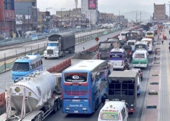 La autopista sur, la vía más congestionada del país, a propósito de las festividades de navidad y fin de año. En vigencia planes de manejo de tráfico.