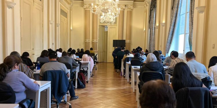 60 artesanos de 25 municipios participan en programa de formación del IDECUT.