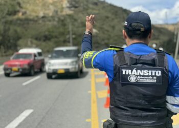 Plan especial de movilidad en Cundinamarca acompañará el desplazamiento de 1,8 millones de vehículos durante el puente festivo de la Batalla de Boyacá.