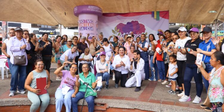 Defensa Púrpura llegará a 45 municipios y 3.500 mujeres de Cundinamarca.