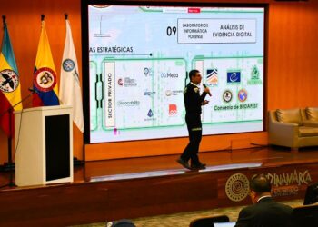 Seminario de Seguridad Informática prepara a servidores públicos de Cundinamarca frente al cibercrimen.
