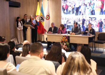 Representantes de las víctimas en Cundinamarca recibieron certificación del SENA para formar a sus comunidades.