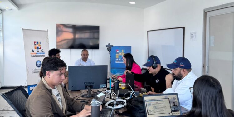 Más de 370 ciudadanos se capacitaron en herramientas y trámites catastrales de Cundinamarca.
