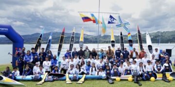Entrega de equipamiento deportivo por mas de 700 millones para escuelas de deportes náuticos en Cundinamarca.
