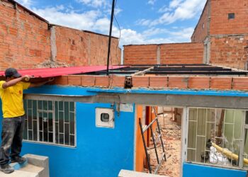 Inversión de $3.258 millones beneficia con mejoramientos de vivienda a 100 hogares en Soacha.